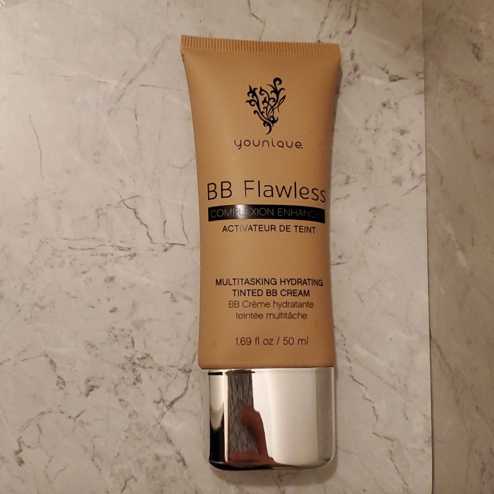 *unopened* Younique BB Cream in Bisque
